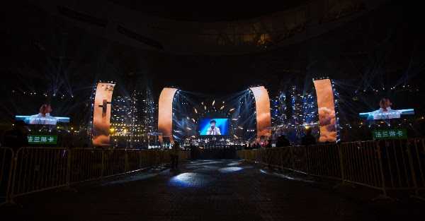 The Sing China Finalwas held in the Birds Nest Stadium