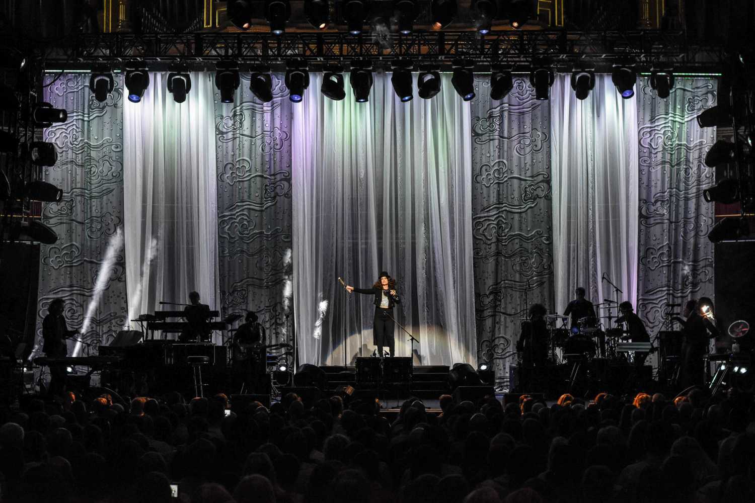 Idina Menzel recently played London’s Royal Albert Hall