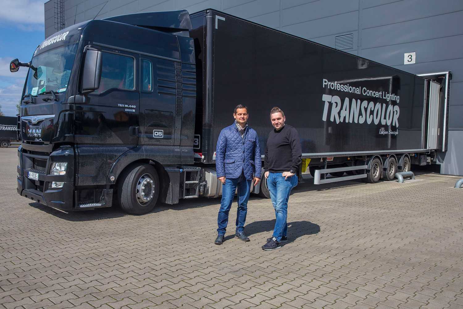 Prolight’s Rafal Rzeczkowski with Transcolor technical manager Szymon Kosicki (photo: Louise Stickland)