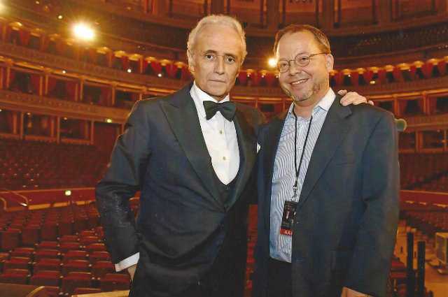 José Carreras and Front of House engineer Peter Schneekloth