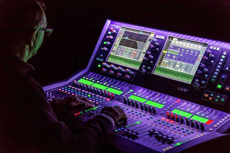 FOH engineer Rolf Dressler at the controls