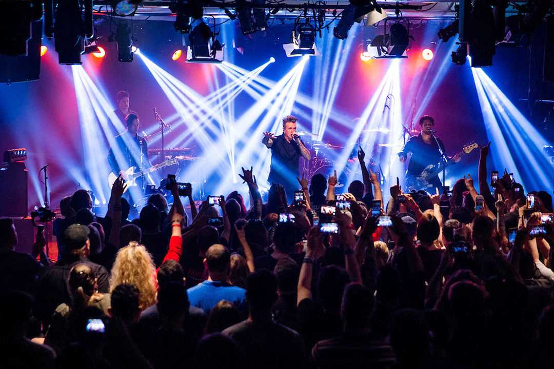 Papa Roach delights an enthusiastic crowd at iHeartRadio’s intimate NYC performance and broadcast space (photo: Andrew Swartz) Papa Roach delights an enthusiastic crowd at iHeartRadio’s intimate NYC performance and broadcast space (photo: Andrew Swartz)