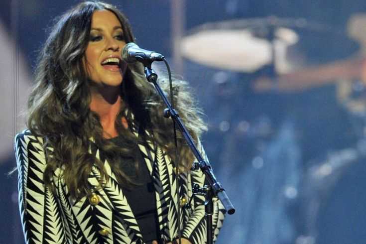 Alanis Morissette will headline at July’s Cornbury Music Festival