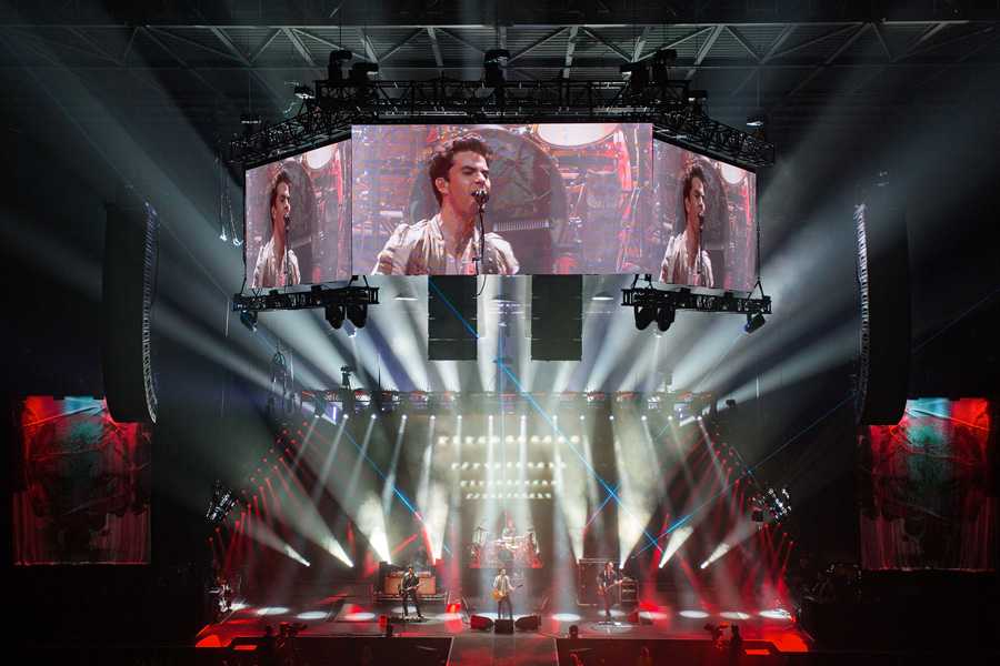 At Manchester Arena, the main hangs were increased to 15 MLA per side (photo: Andrew Benge)