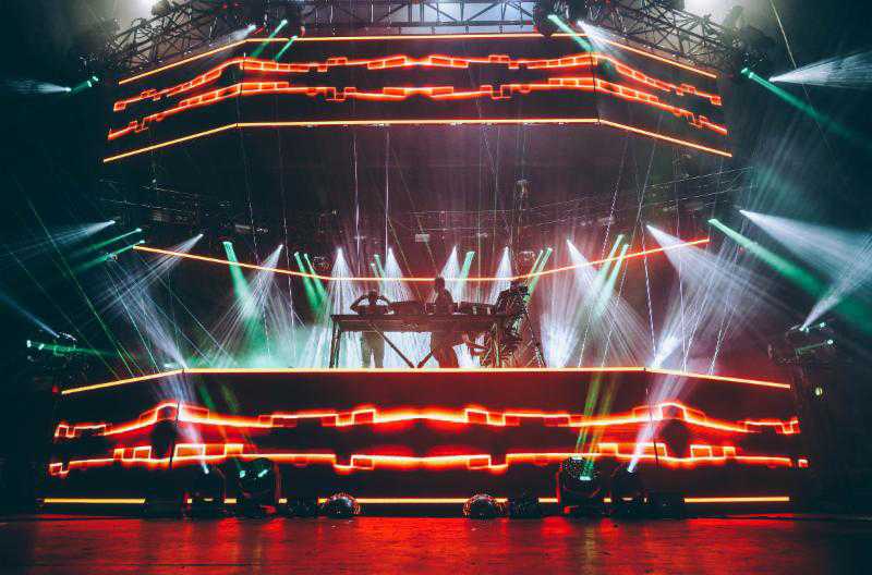 The Claypaky fixtures for the European show dates are being supplied by Colour Sound Experiment The Claypaky fixtures for the European show dates are being supplied by Colour Sound Experiment