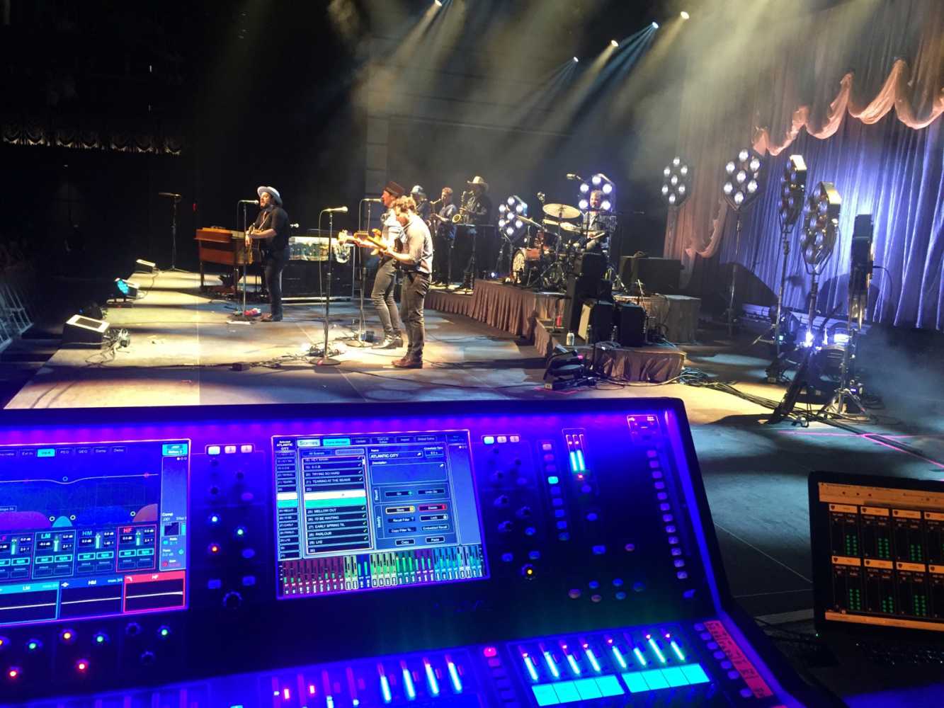 Nathaniel Rateliff on stage at the Anthem in Washington, DC