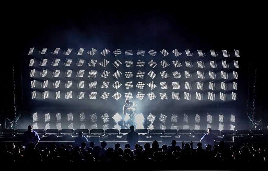 The performances took place in front of a ‘DreamWall’ rigged with Ayrton fixtures (photo: Shad Yassini) The performances took place in front of a ‘DreamWall’ rigged with Ayrton fixtures (photo: Shad Yassini)