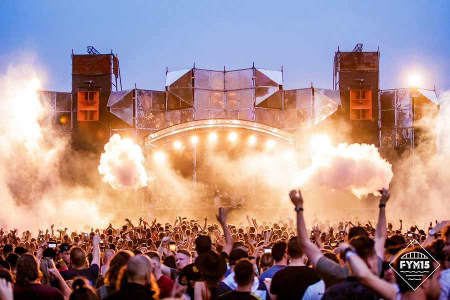 Contributing to the festival’s expansive atmosphere was a powerful, intense and free-flowing lightshow (photo: Wildschieters) Contributing to the festival’s expansive atmosphere was a powerful, intense and free-flowing lightshow (photo: Wildschieters)
