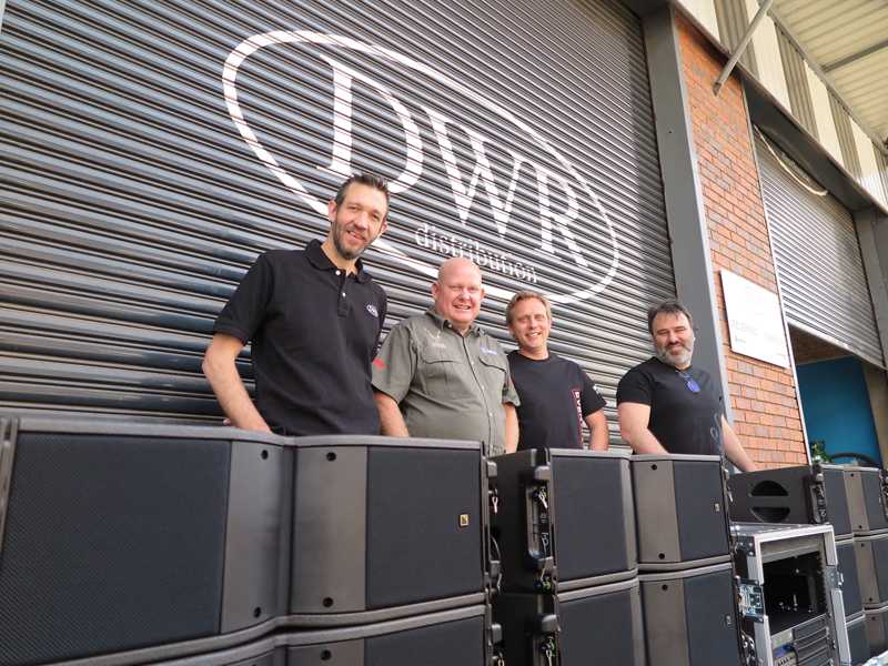 Henry Jenkins and Wynand Veldsman (centre) with Chris Pugh and Richard Smith of DWR