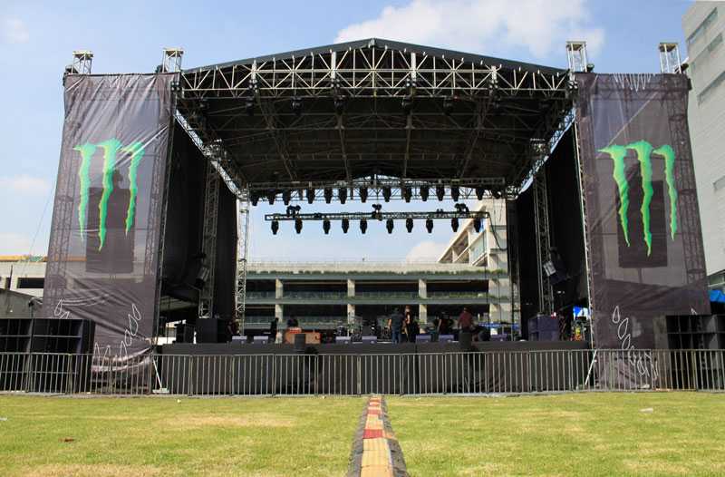 Loto Audo supplied a complete Funktion-One Vero sound system Loto Audo supplied a complete Funktion-One Vero sound system