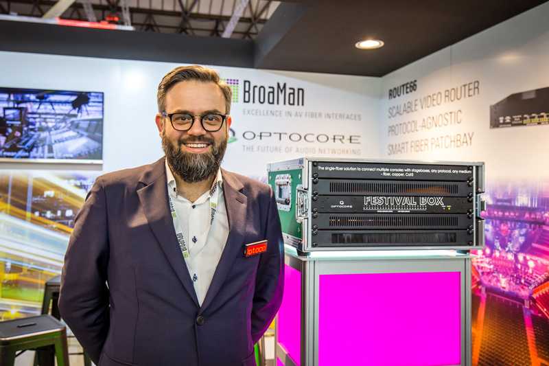 Optocore sales distribution representative, Dawid Somló with the Festival Box (photo:  Łukasz Kornafel)