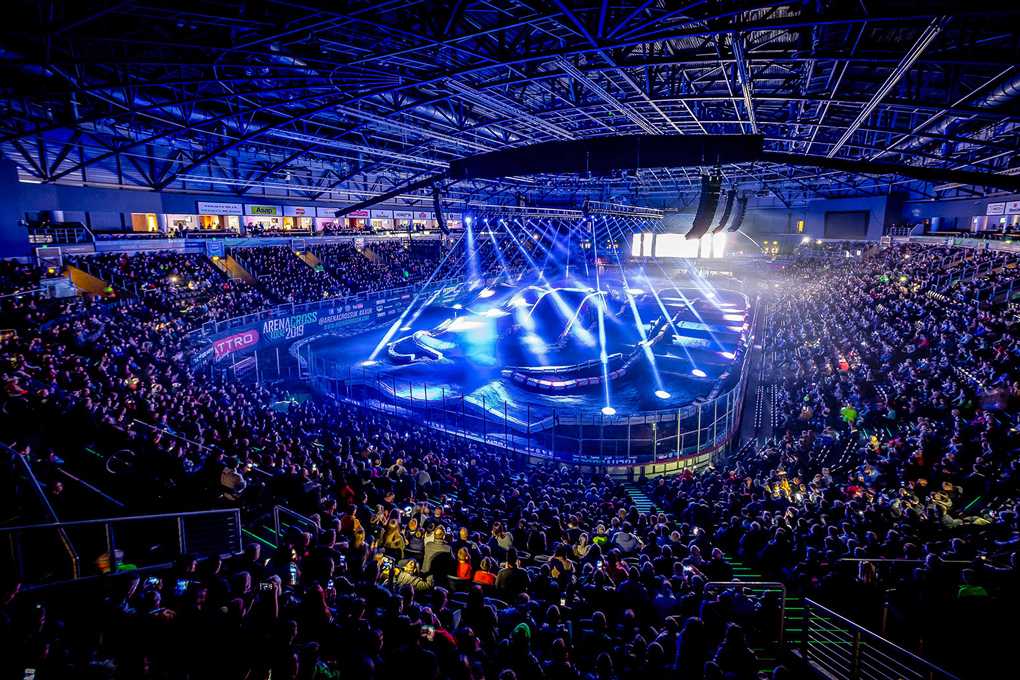 HSL supplied lighting, video and rigging for the event (photo: Arena Sports Live) HSL supplied lighting, video and rigging for the event (photo: Arena Sports Live)
