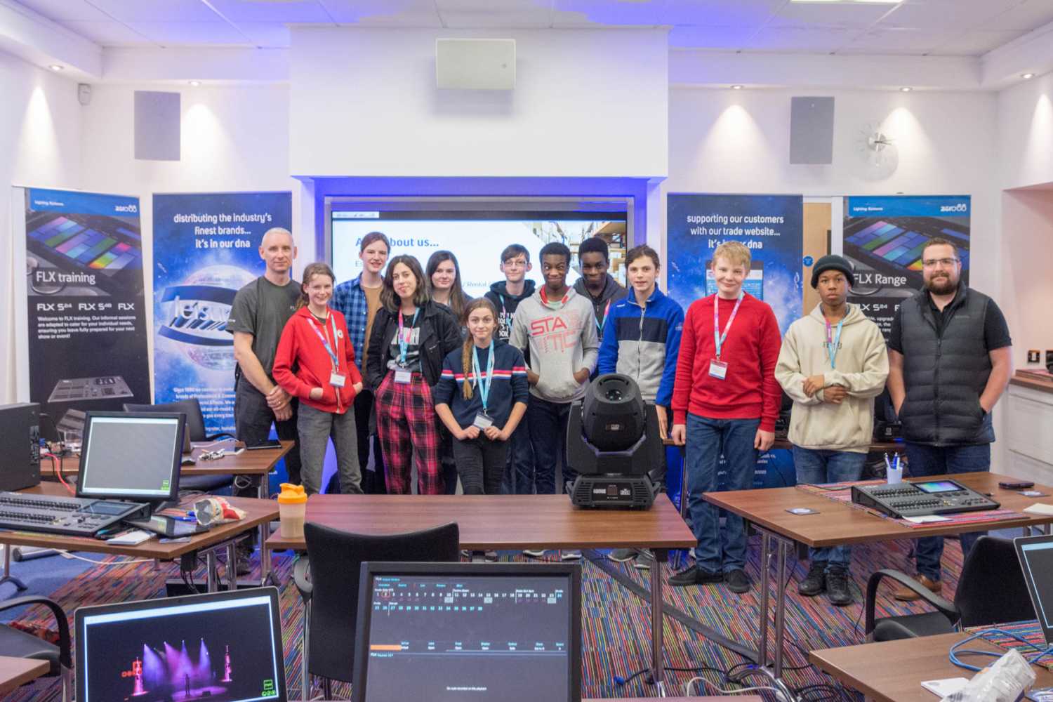 The event offered students the opportunity to taste the world of theatre lighting The event offered students the opportunity to taste the world of theatre lighting