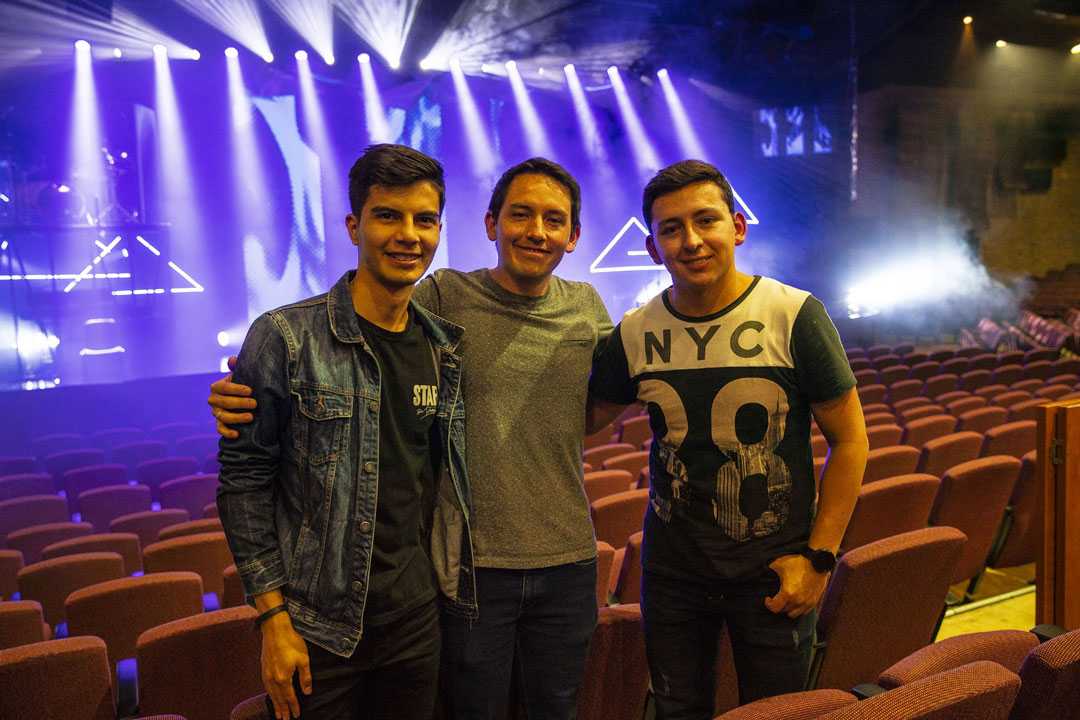 El Lugardeso Presencia Bogota crew - Diego Romero, David Zamora and Andres Bustos (photo: Louise Stickland) El Lugardeso Presencia Bogota crew - Diego Romero, David Zamora and Andres Bustos (photo: Louise Stickland)