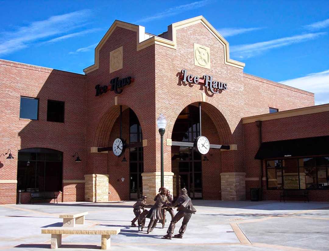 The Greeley Ice Haus is an indoor, all-season, multi-use skating rink The Greeley Ice Haus is an indoor, all-season, multi-use skating rink