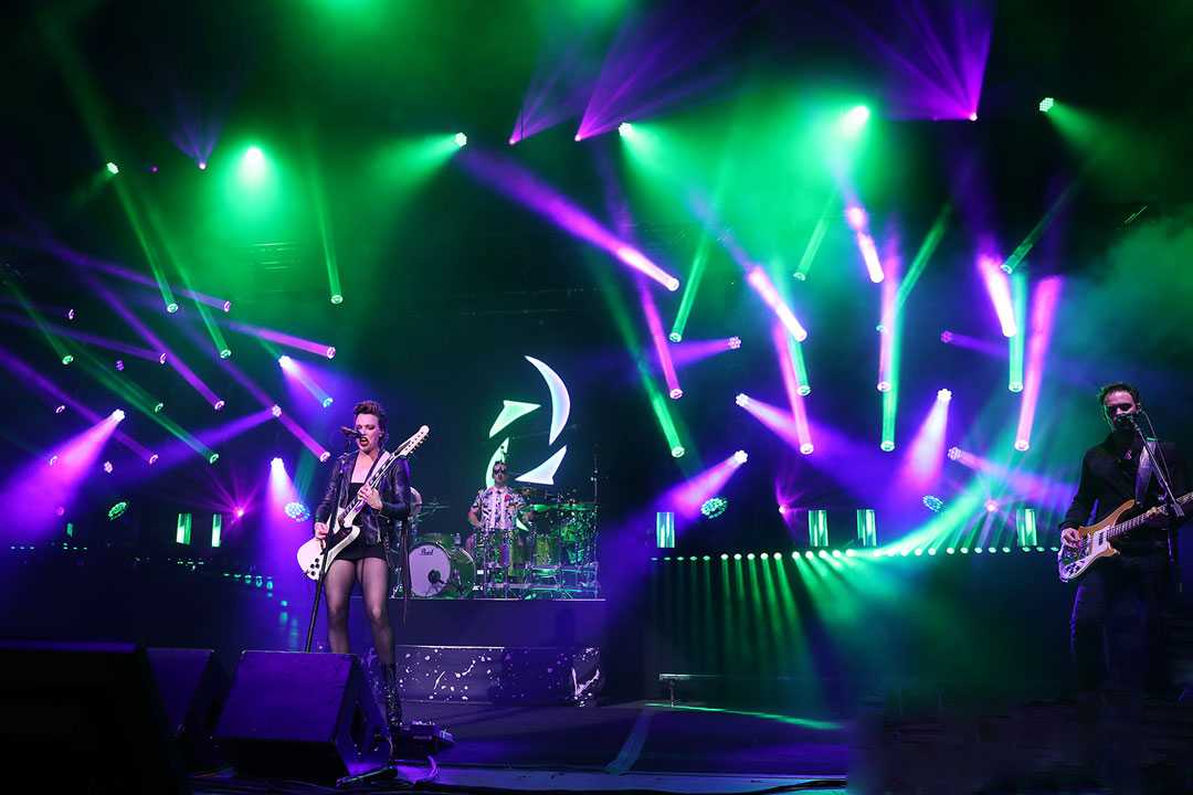 The rig featured 52 Chauvet Professional fixtures (photo: Todd Kaplan) The rig featured 52 Chauvet Professional fixtures (photo: Todd Kaplan)