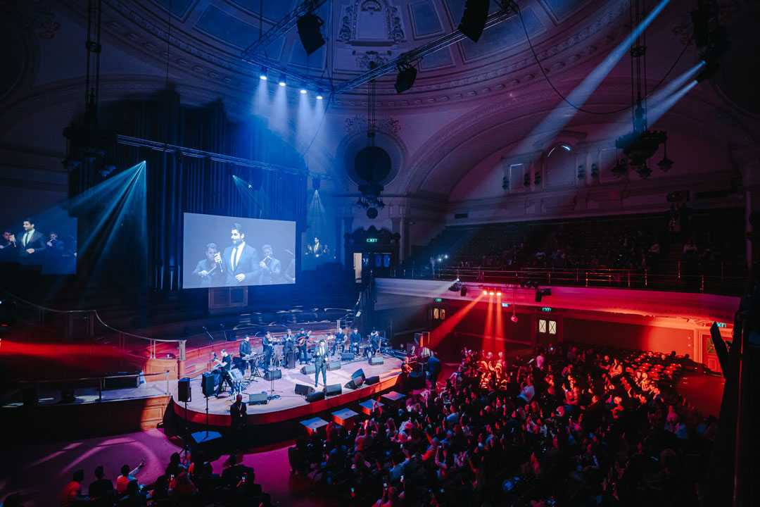 Assi El Hallani and Mahmood El Turki live in London (Kris Humphreys Photography) Assi El Hallani and Mahmood El Turki live in London (Kris Humphreys Photography)