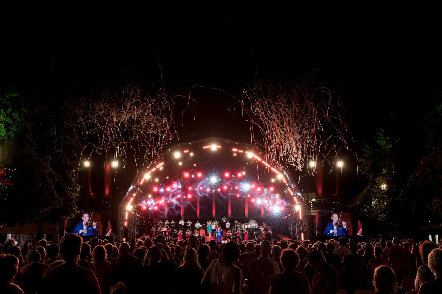 Every summer Guido’s Orchestra performs an open air concert for their Dutch fans