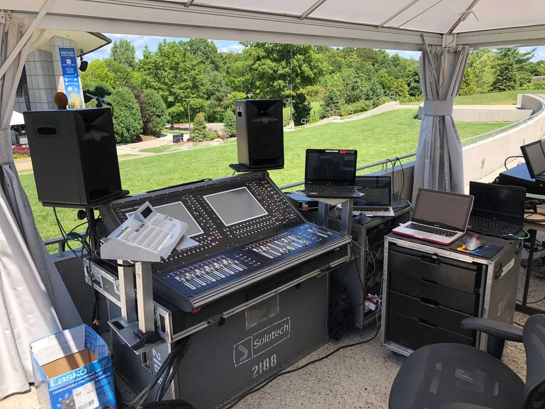 Chris Hoff relies on JBL 7 Series Monitors Chris Hoff relies on JBL 7 Series Monitors