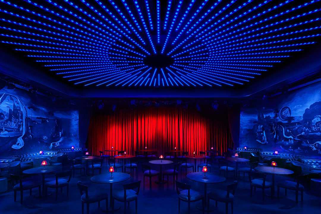 Paradise Club on Times Square (photo: Nikolas Koenig) Paradise Club on Times Square (photo: Nikolas Koenig)