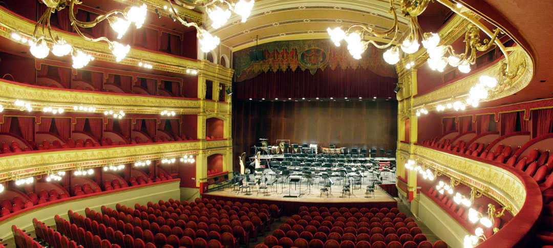 Caption Teatro Calderón in Valladolid Caption Teatro Calderón in Valladolid