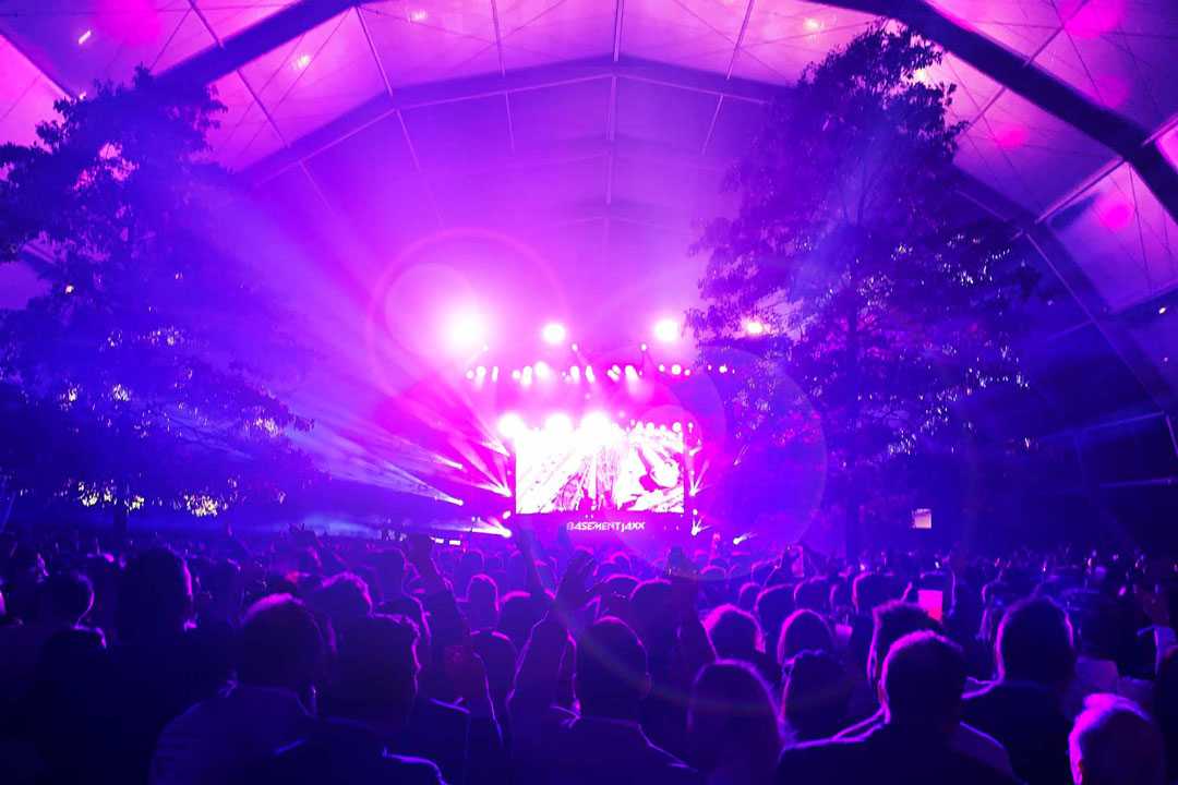 The closing party featured an energetic DJ set courtesy of electronic music duo Basement Jaxx The closing party featured an energetic DJ set courtesy of electronic music duo Basement Jaxx