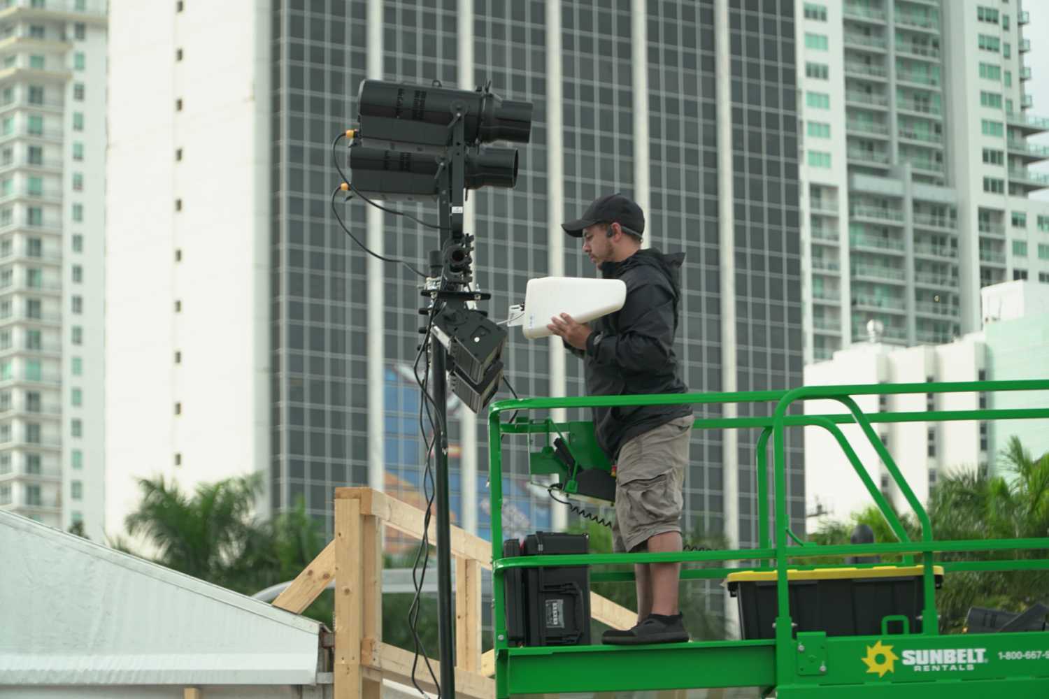 Installing Panel antennas for the Multiverse wireless DMX system at Bayfront Park in Miami (photo: Dynamic Productions USA)