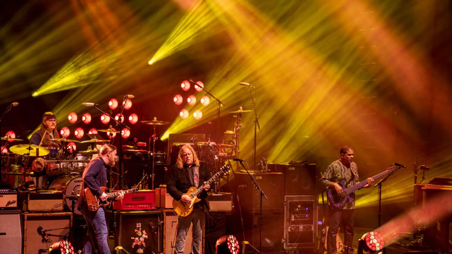 The powerhouse band transported Madison Square Garden into the past (photo: Jay Blakesberg)