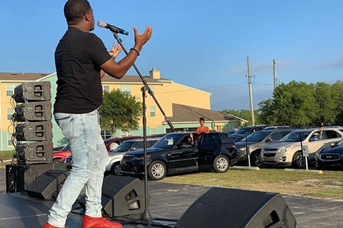 Outdoor worship in Orlando