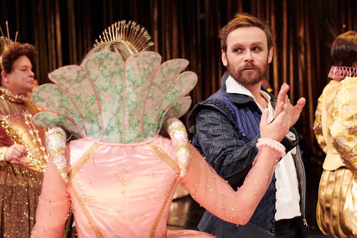 The theatre’s first production to use the 6000 Series was Shakespeare in Love The theatre’s first production to use the 6000 Series was Shakespeare in Love
