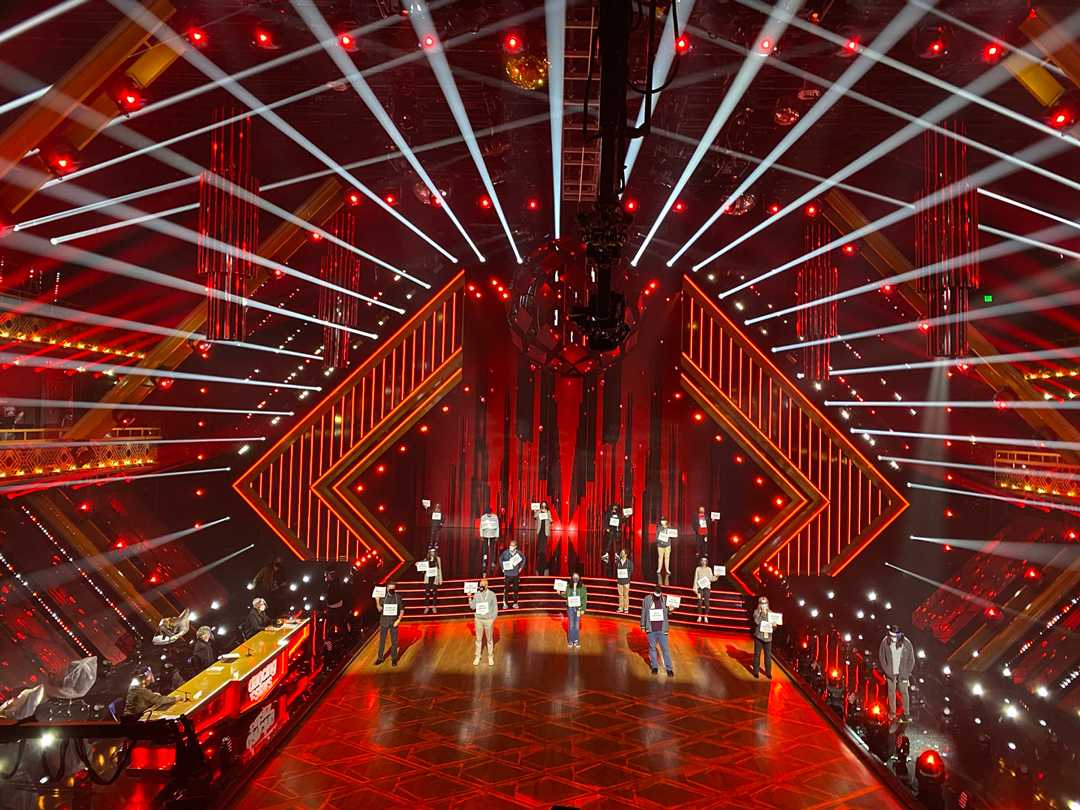 The set was designed by Florian Wieder (photo: Tom Sutherland) The set was designed by Florian Wieder (photo: Tom Sutherland)