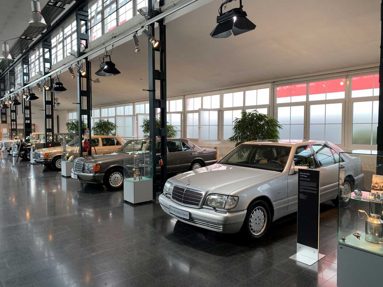 - The Mercedes-Benz Classic Centre in Fellbach (© Mad Music Veranstaltungstechnik) - The Mercedes-Benz Classic Centre in Fellbach (© Mad Music Veranstaltungstechnik)
