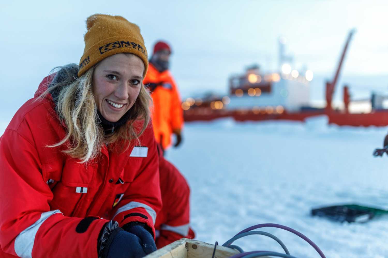 Friederike Krüger was on board the Akademik Federov to report on the climate research of the MOSAiC expedition (© Mario Hoppmann) Friederike Krüger was on board the Akademik Federov to report on the climate research of the MOSAiC expedition (© Mario Hoppmann)