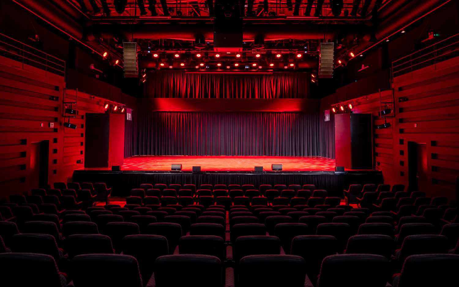 The complex hosts a busy schedule of theatrical, musical and visual arts The complex hosts a busy schedule of theatrical, musical and visual arts