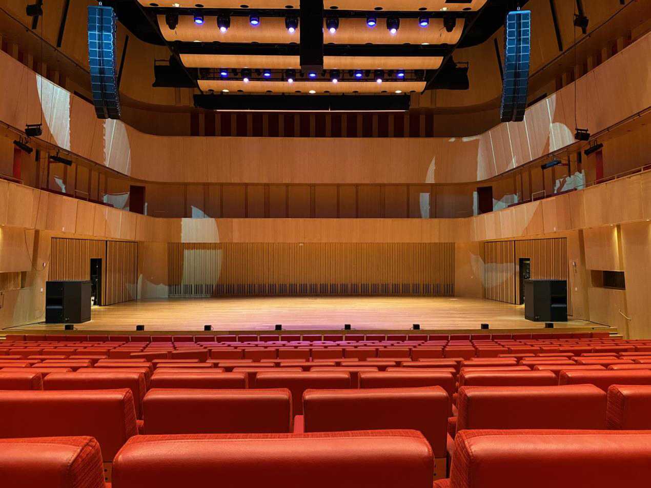 Spira’s 860-seat concert hall