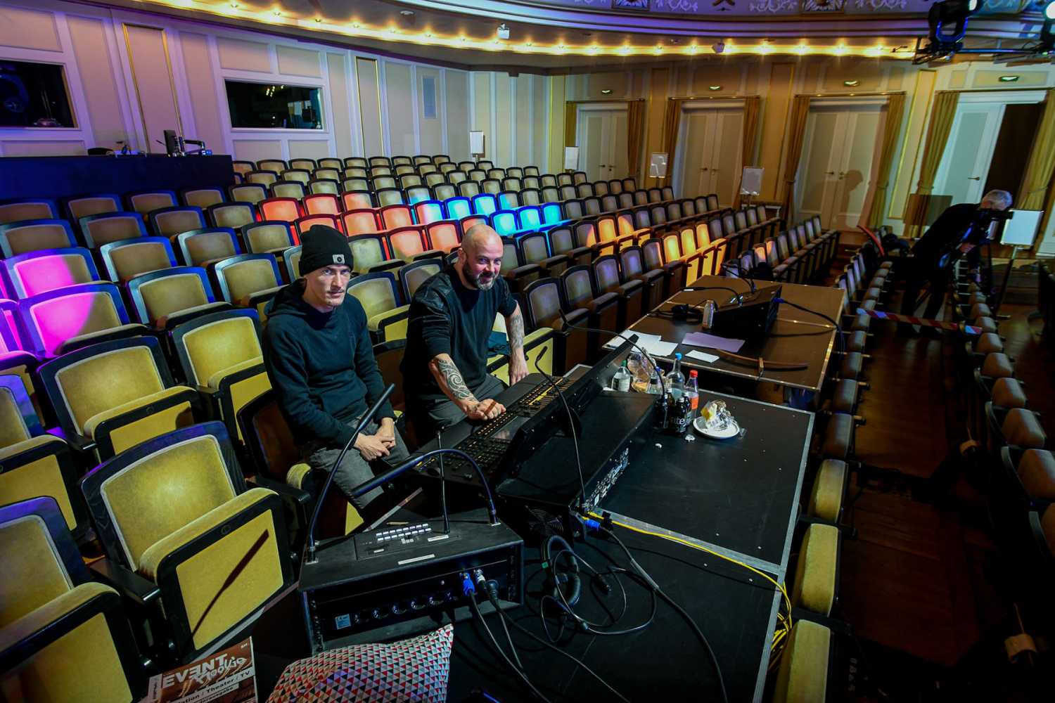 Wizard of Oz lighting designer Johannes Zink (left) with Staatsschauspiel’s head of lighting and video, Andreas Barkleit (photo: Sebastian Hoppe)