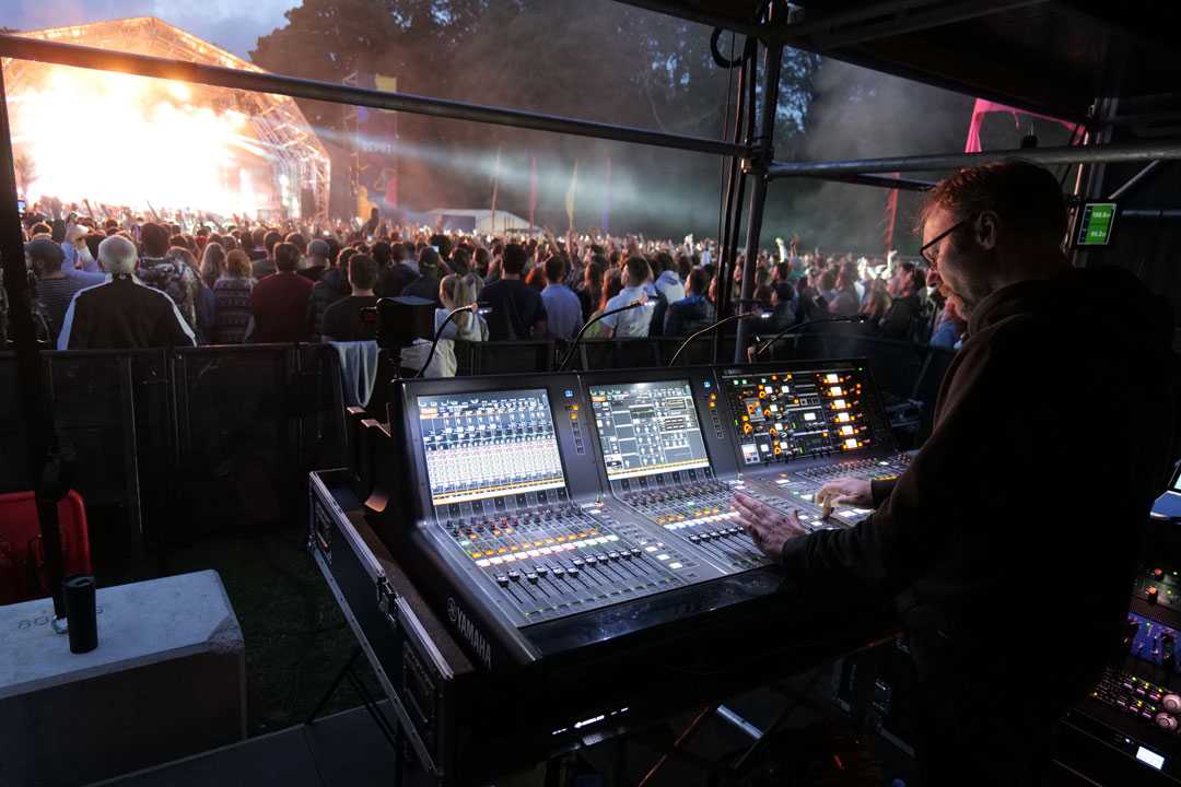 Nigel Pepper mixing Foals' headline show at Cardiff's Depot In The Castle (photo: JamesCumpsty)