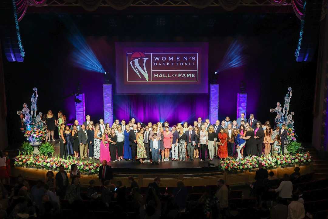 the ceremony was staged at the Tennessee Theatre I Photo by Randy Sartin Photography