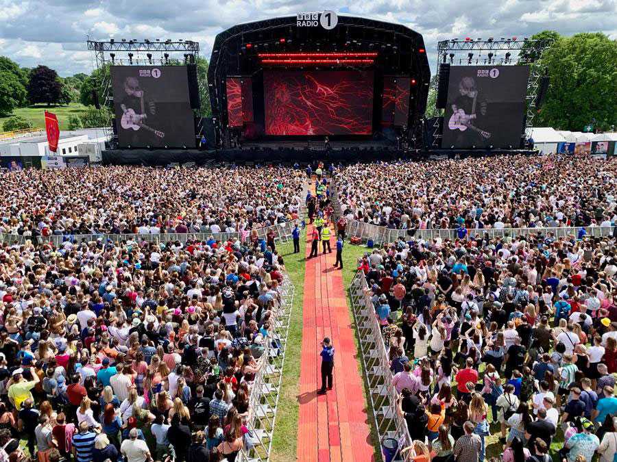 An audience of 40,000 were entertained by Harry Styles, George Ezra, Ed Sheeran and Calvin Harris An audience of 40,000 were entertained by Harry Styles, George Ezra, Ed Sheeran and Calvin Harris