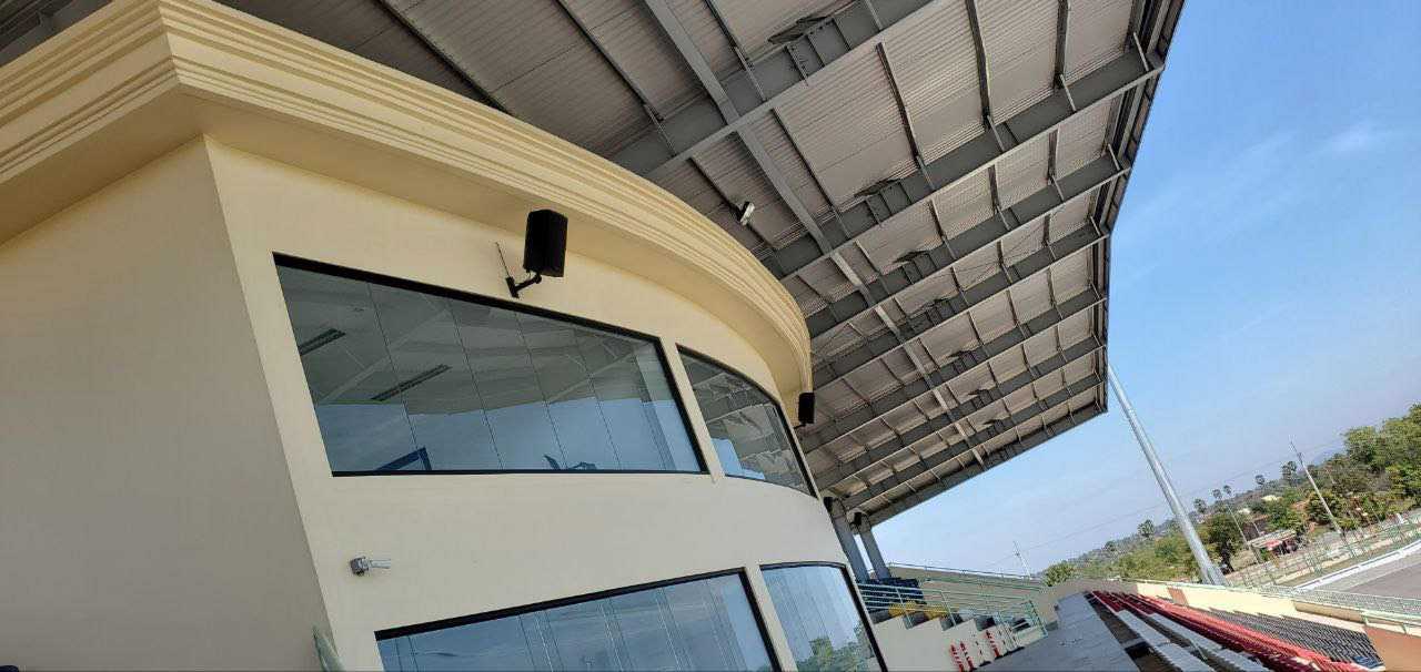 Ten TRE-1501 speakers were mounted on the rear stanchions of the main stand