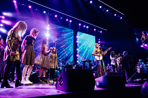 Love Rising in Nashville (photo: Andy Barron)