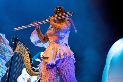 Björk plays Perth (photo: Santiago Felipe)