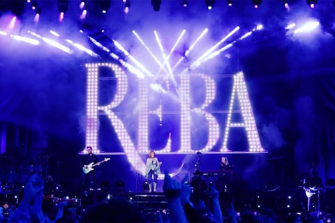 Reba McEntire plays Madison Square Garden