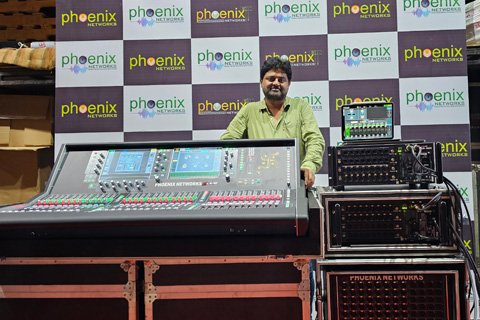 Animesh Mishra of Phoenix Networks with the new gear from A&H