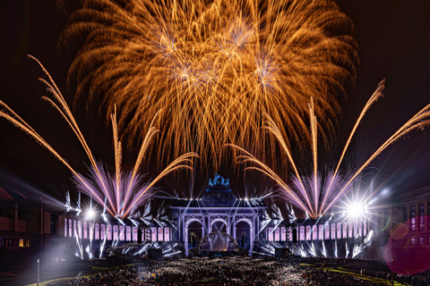 The 15-minute finale show was staged against the imposing and dramatic backdrop of Cinquantenaire Arcade (photo: Frederic Lepla)