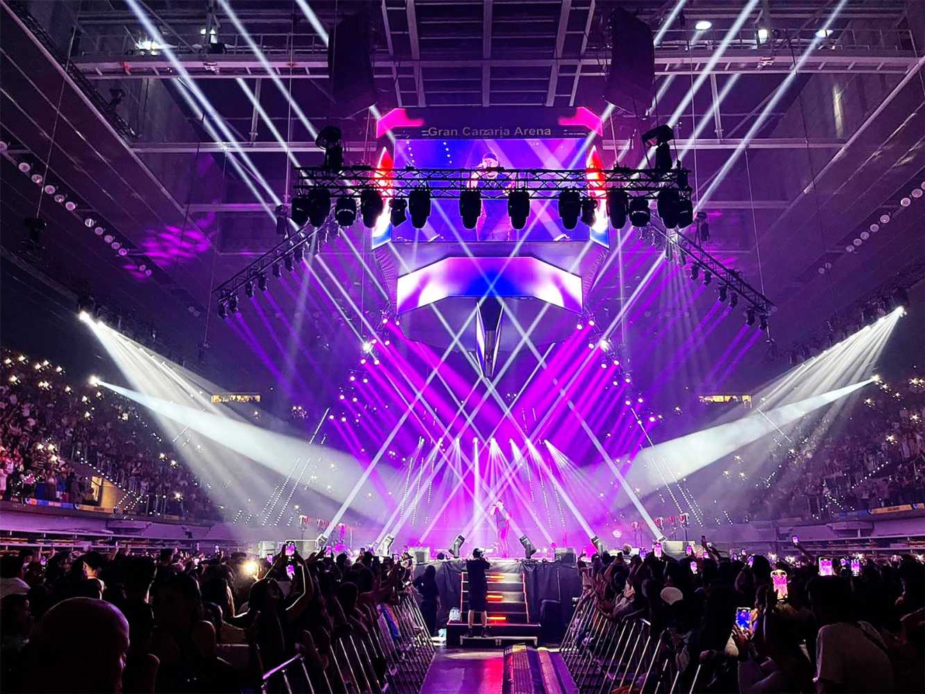Tour dates included Wizink Centre and the Gran Canaria Arena (photo: USE Sonido) Tour dates included Wizink Centre and the Gran Canaria Arena (photo: USE Sonido)