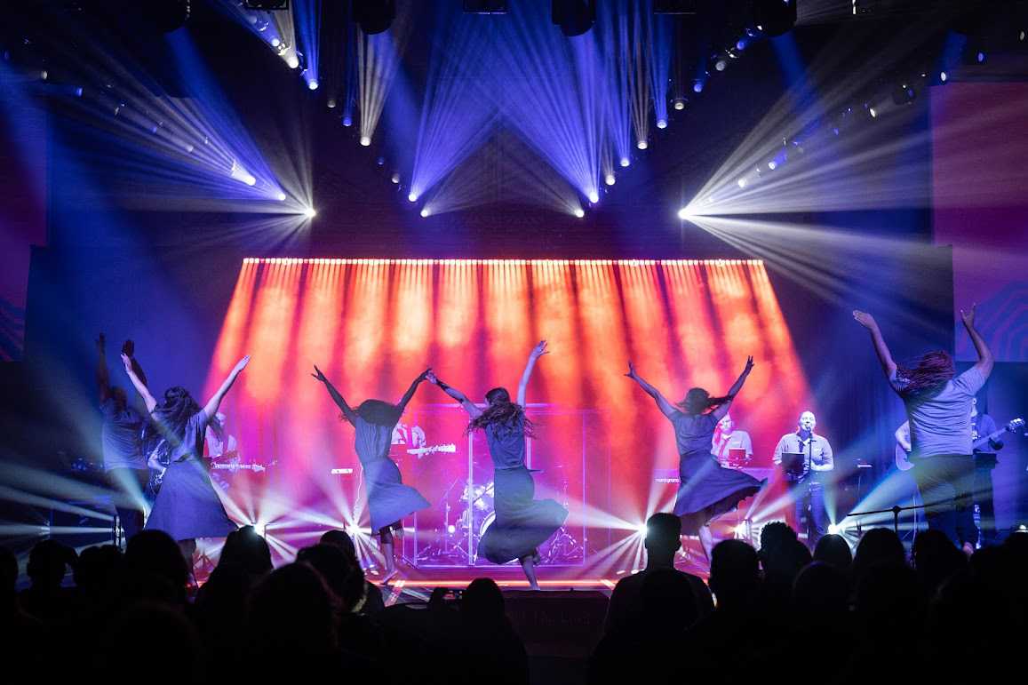 Attendees enjoyed high-energy performances by Unbound, a contemporary worship band (photo: Kevin Diaz) Attendees enjoyed high-energy performances by Unbound, a contemporary worship band (photo: Kevin Diaz)