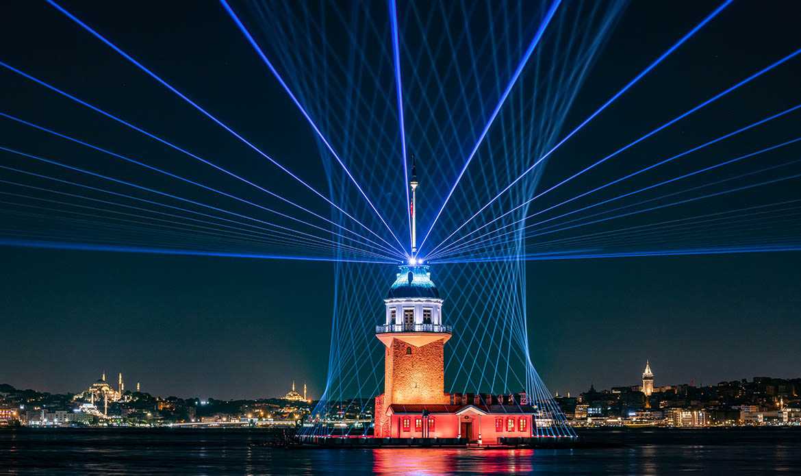 The landmark stands on a tiny islet at the southern entrance of the Bosphorus strait (photo: Amanda Holmes)